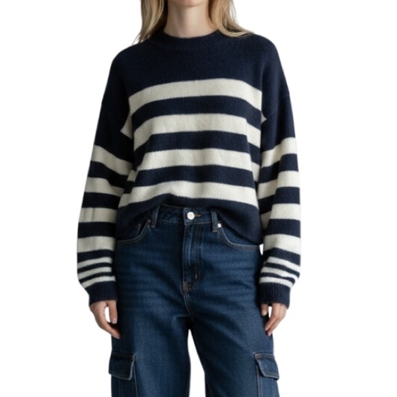 NWT Sincerely Jules Navy Cream Wide Stripe Chunky Cropped Knit Sweater | Size M - Picture 1 of 9